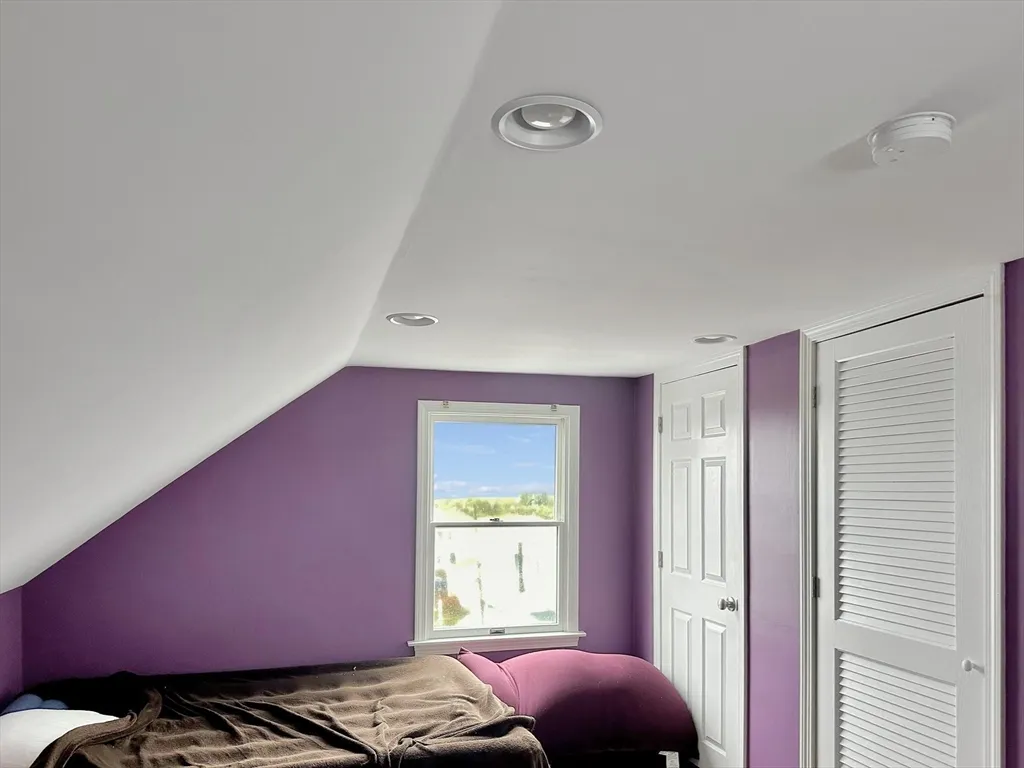 3 bed, 2 bath apartment for rent at 178 Foster Ave, Ocean Bluff — photo 18 of 24