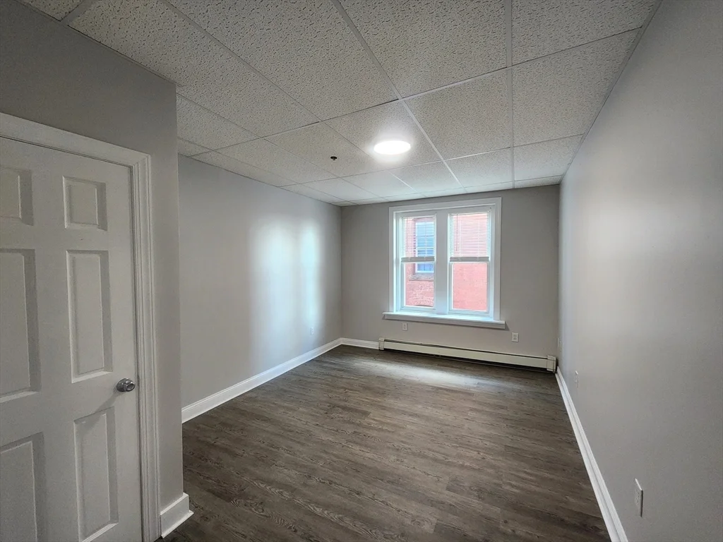 1 bed, 1 bath apartment for rent at 178 High St Unit 304, Clinton — photo 12 of 24