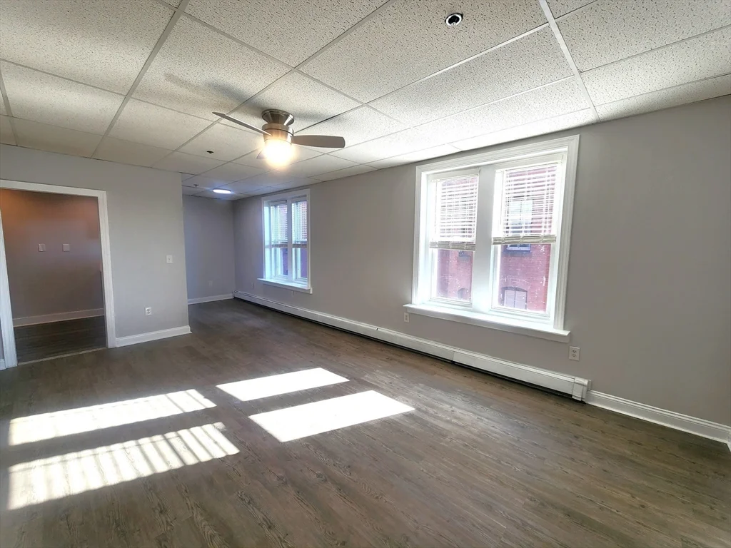 1 bed, 1 bath apartment for rent at 178 High St Unit 304, Clinton — photo 13 of 24