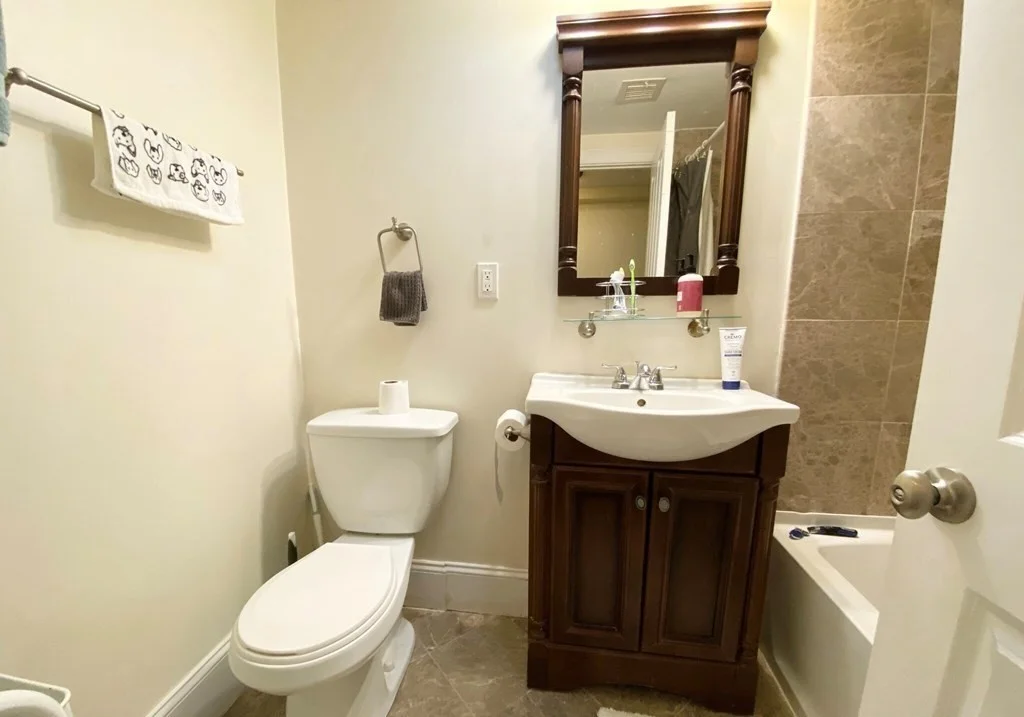 5 bed, 2 bath apartment for rent at 178 Hillside St Unit 1, Mission Hill — photo 11 of 13