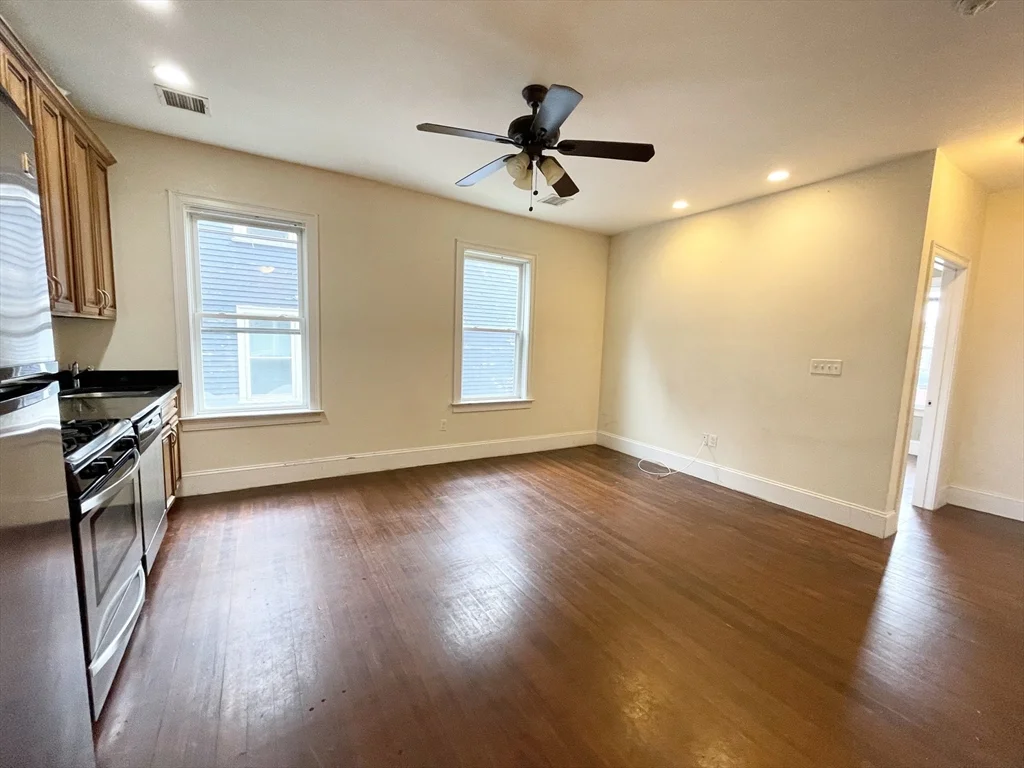 4 bed, 2 bath apartment for rent at 178 Hillside St Unit 2, Mission Hill — photo 7 of 15