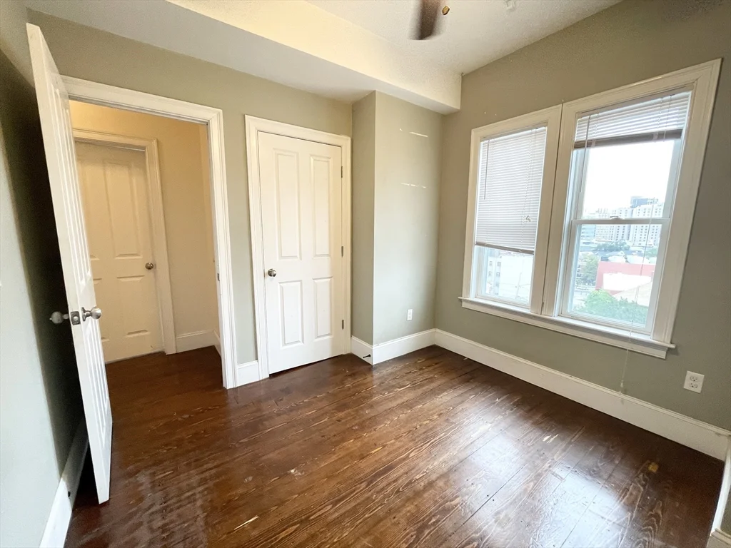 4 bed, 2 bath apartment for rent at 178 Hillside St Unit 3, Mission Hill — photo 5 of 18