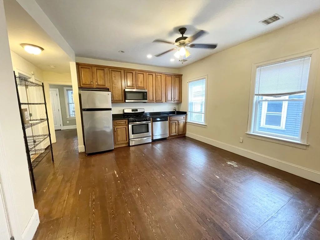 4 bed, 2 bath apartment for rent at 178 Hillside St Unit 3, Mission Hill — photo 1 of 18