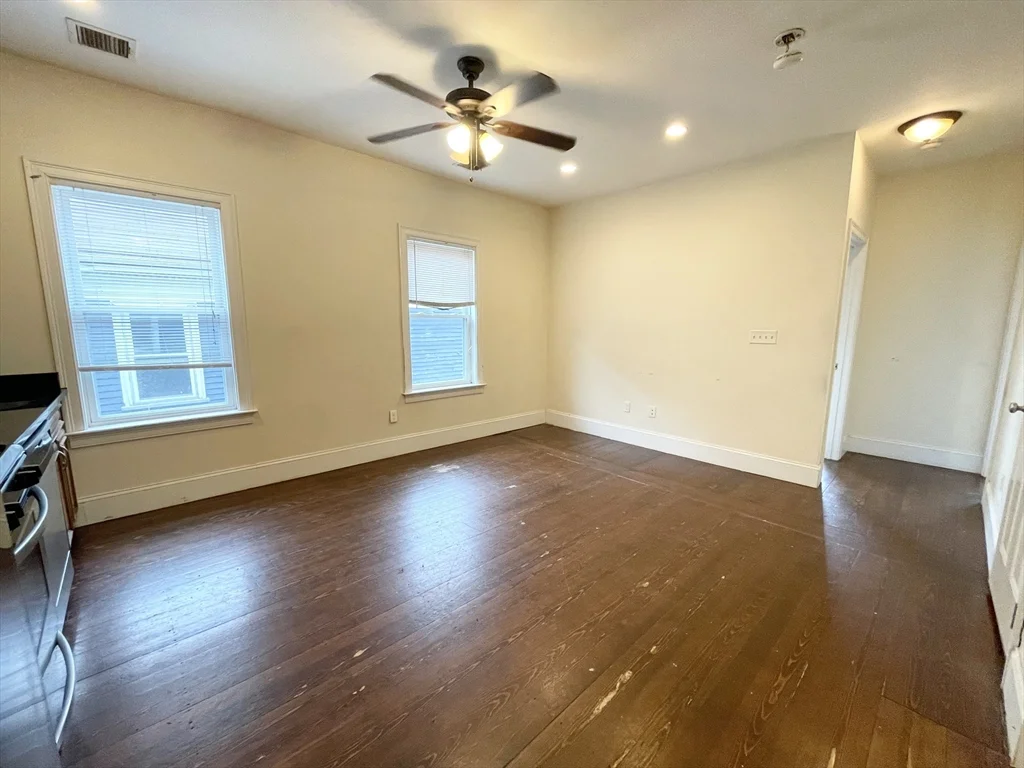 4 bed, 2 bath apartment for rent at 178 Hillside St Unit 3, Mission Hill — photo 9 of 18
