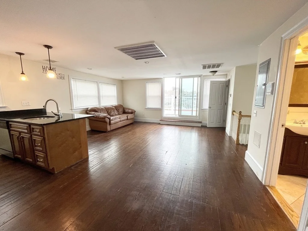 2 bed, 1 bath apartment for rent at 178 Hillside St Unit 4, Mission Hill — photo 7 of 20
