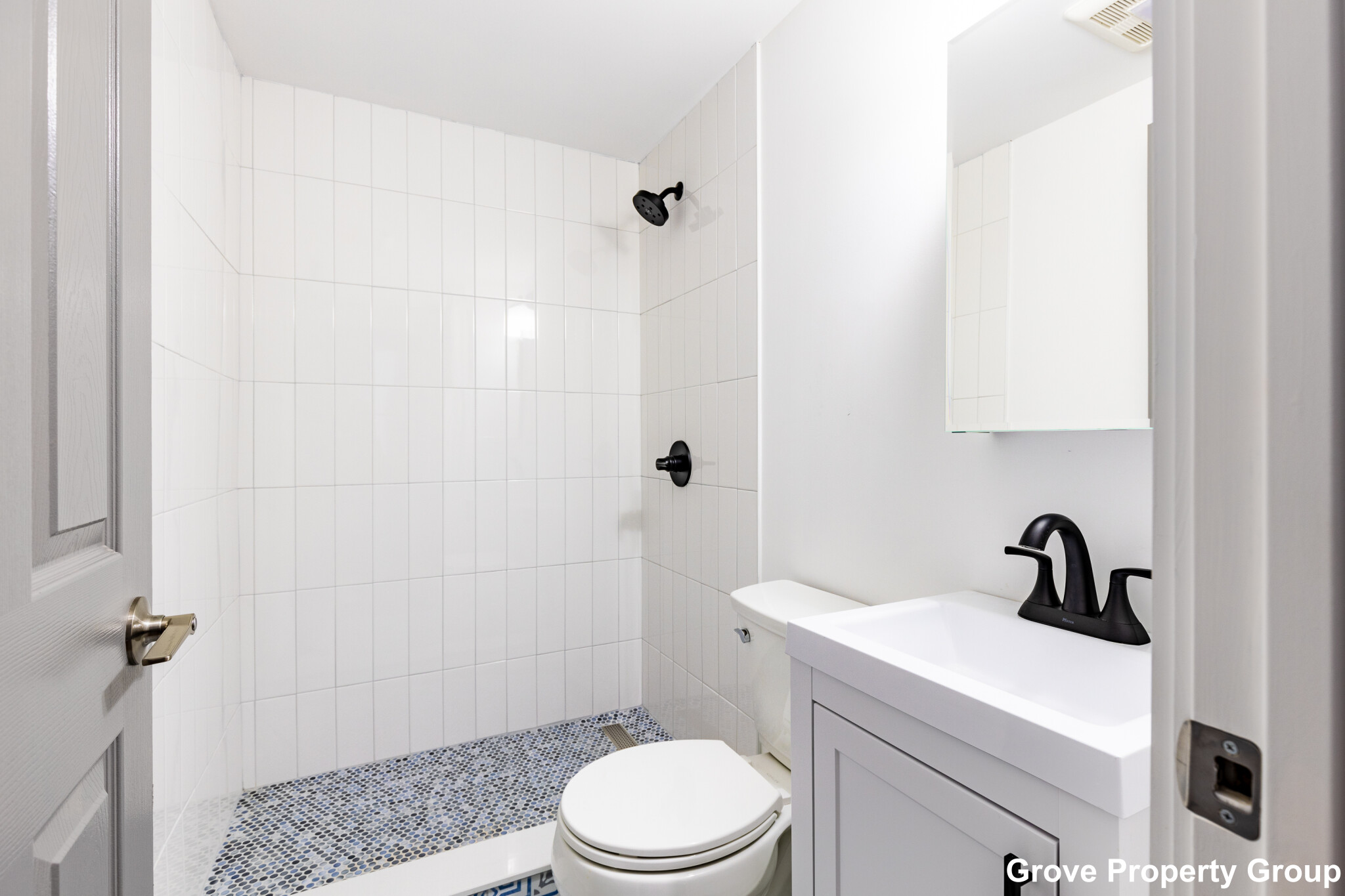 3 bed, 2 bath apartment for rent at 178 L St Unit 1, South Boston — photo 7 of 22