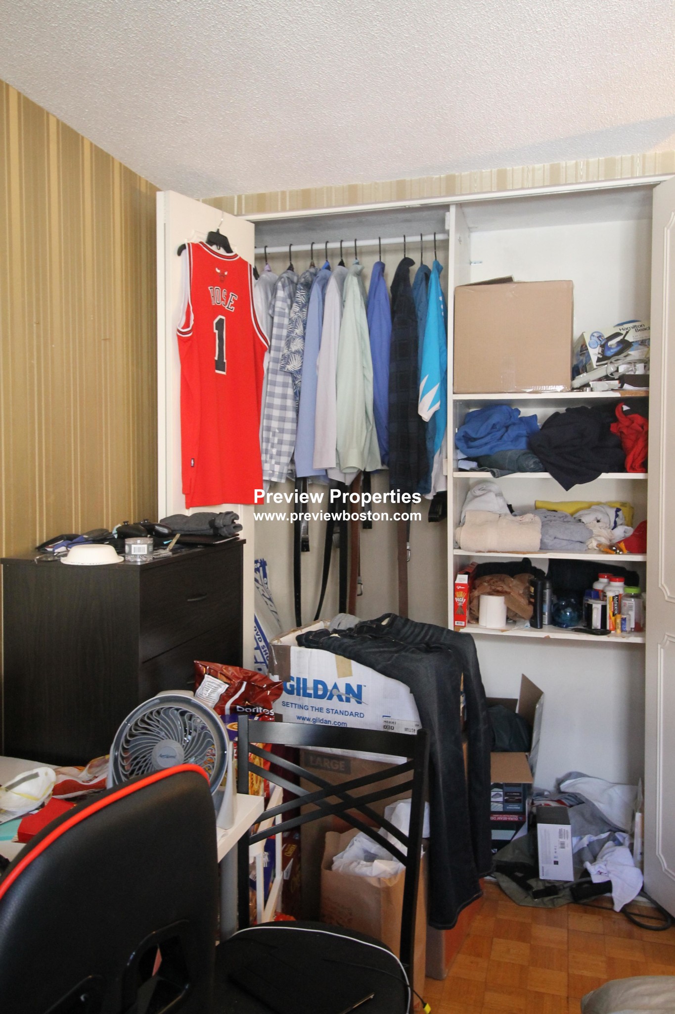 3 bed, 2 bath apartment for rent at 178 Lake Shore Rd Unit 1, Oak Square — photo 15 of 16