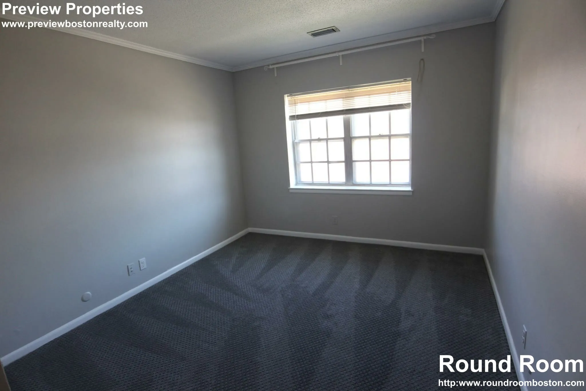 3 bed, 2 bath apartment for rent at 178 Lake Shore Rd Unit 4, Oak Square — photo 4 of 13