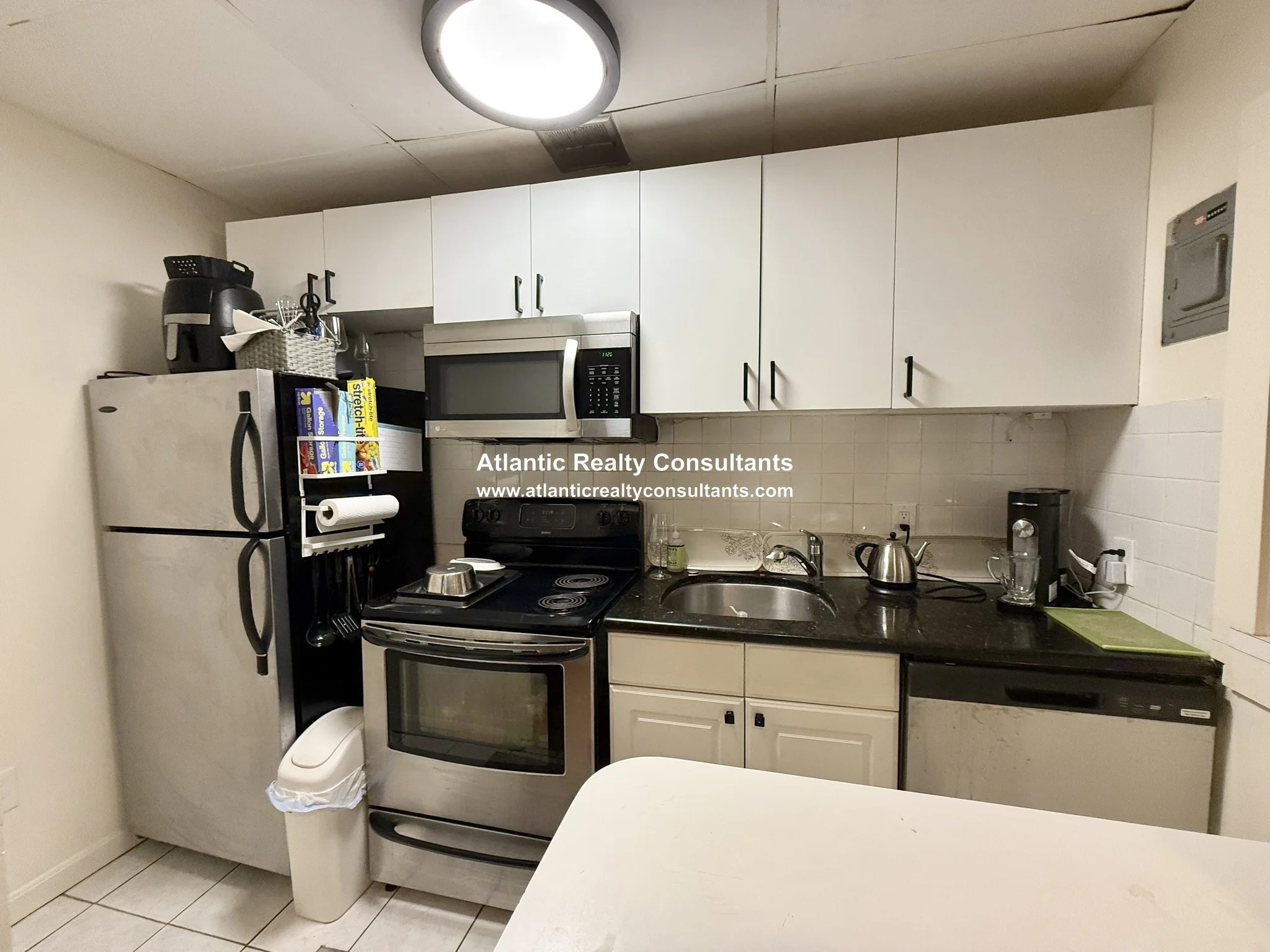 1 bed, 1 bath apartment for rent at 178 Marlborough St Unit 201, Back Bay — photo 9 of 17
