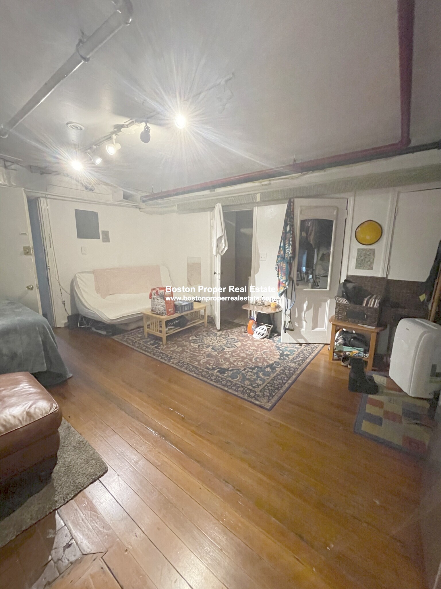 Studio bed, 1 bath apartment for rent at 178 Marlborough St Unit Br, Back Bay — photo 4 of 7