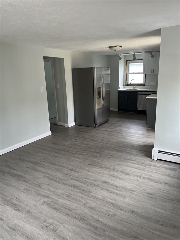 2 bed, 1 bath apartment for rent at 178 Springvale Av Unit 2, Everett — photo 4 of 18