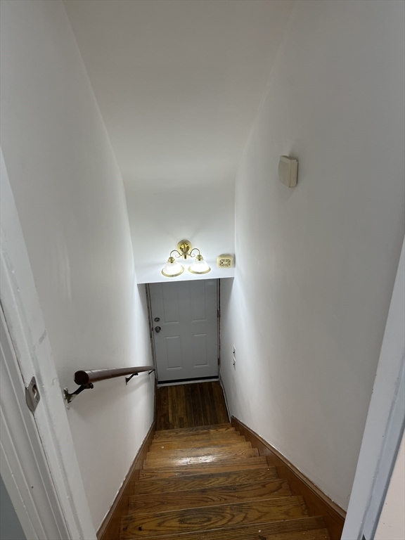 2 bed, 1 bath apartment for rent at 178 Springvale Av Unit 2, Everett — photo 15 of 18