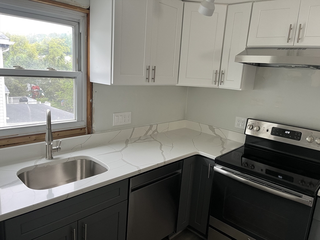2 bed, 1 bath apartment for rent at 178 Springvale Av Unit 2, Everett — photo 16 of 18