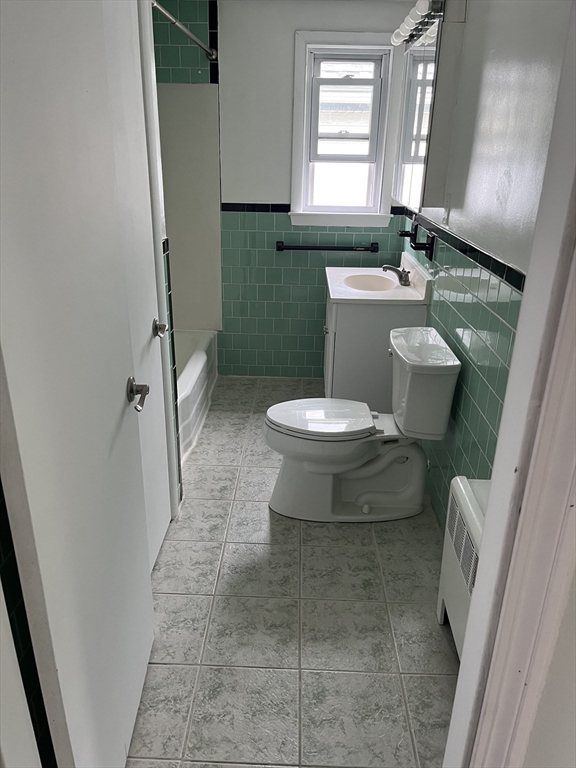2 bed, 1 bath apartment for rent at 178 Springvale Av Unit 2, Everett — photo 7 of 18