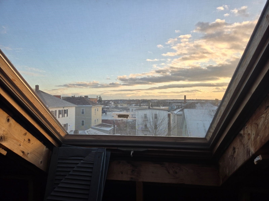 2 bed, 1 bath apartment for rent at 178 Thomas St Unit 7, Fall River — photo 1 of 8