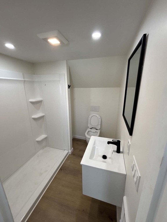 2 bed, 1 bath apartment for rent at 178 Thomas St Unit 7, Fall River — photo 8 of 8