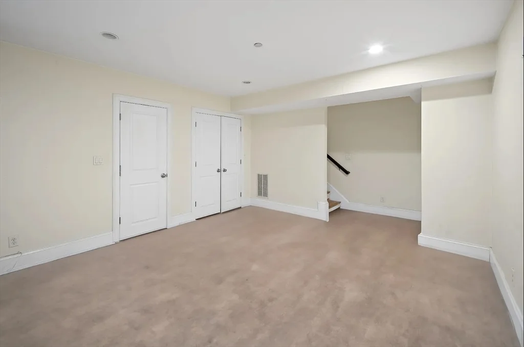 1 bed, 1 bath apartment for rent at 178 W 4th St Unit 1A, South Boston — photo 6 of 6