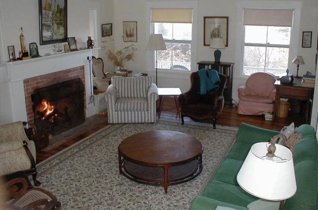5 bed, 2 bath apartment for rent at 1787-C Main Rd Unit WEEKLY, Westport Point — photo 10 of 13