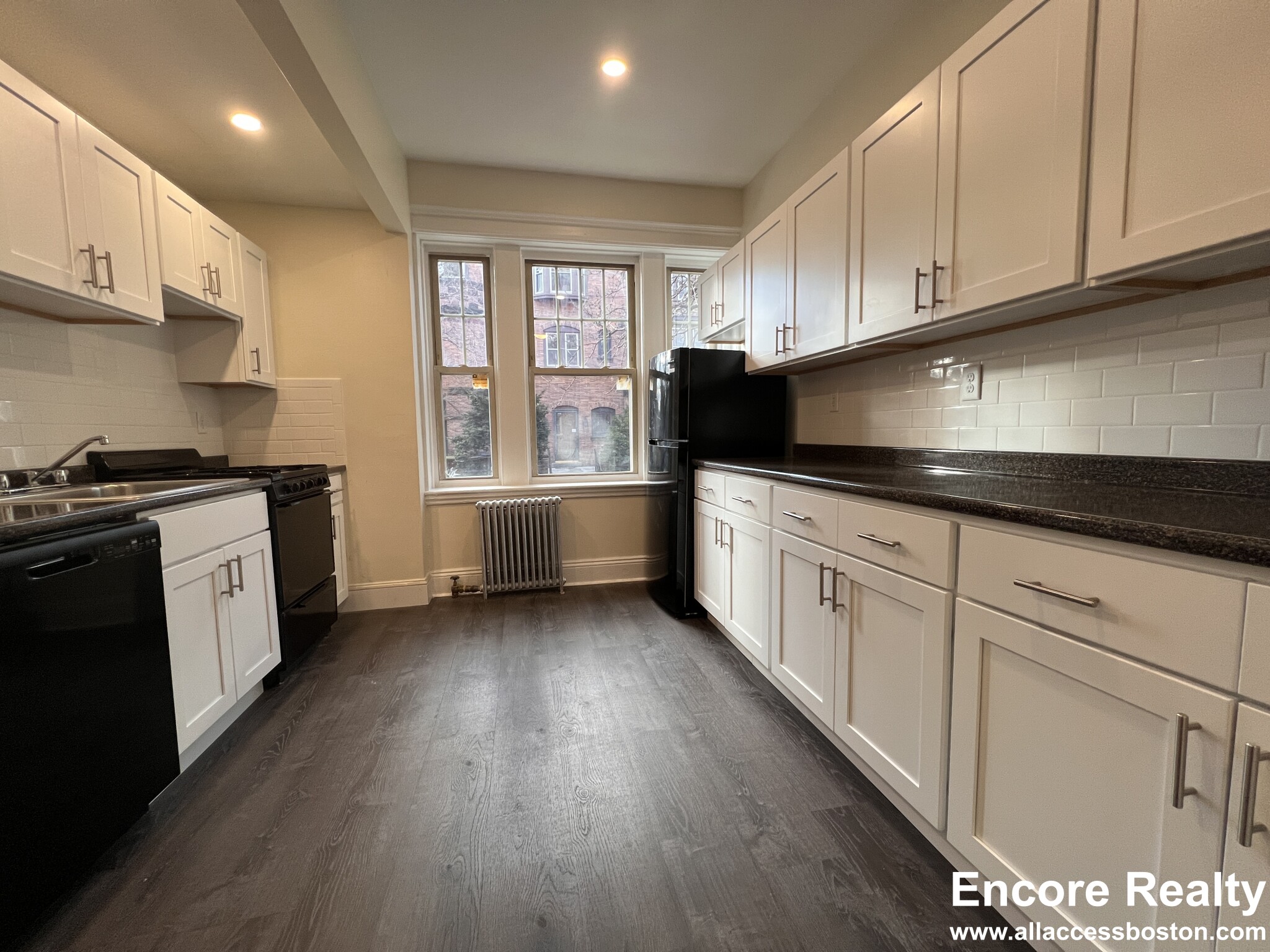 1 bed, 1 bath apartment for rent at 1788 Beacon St Unit 1, Brookline