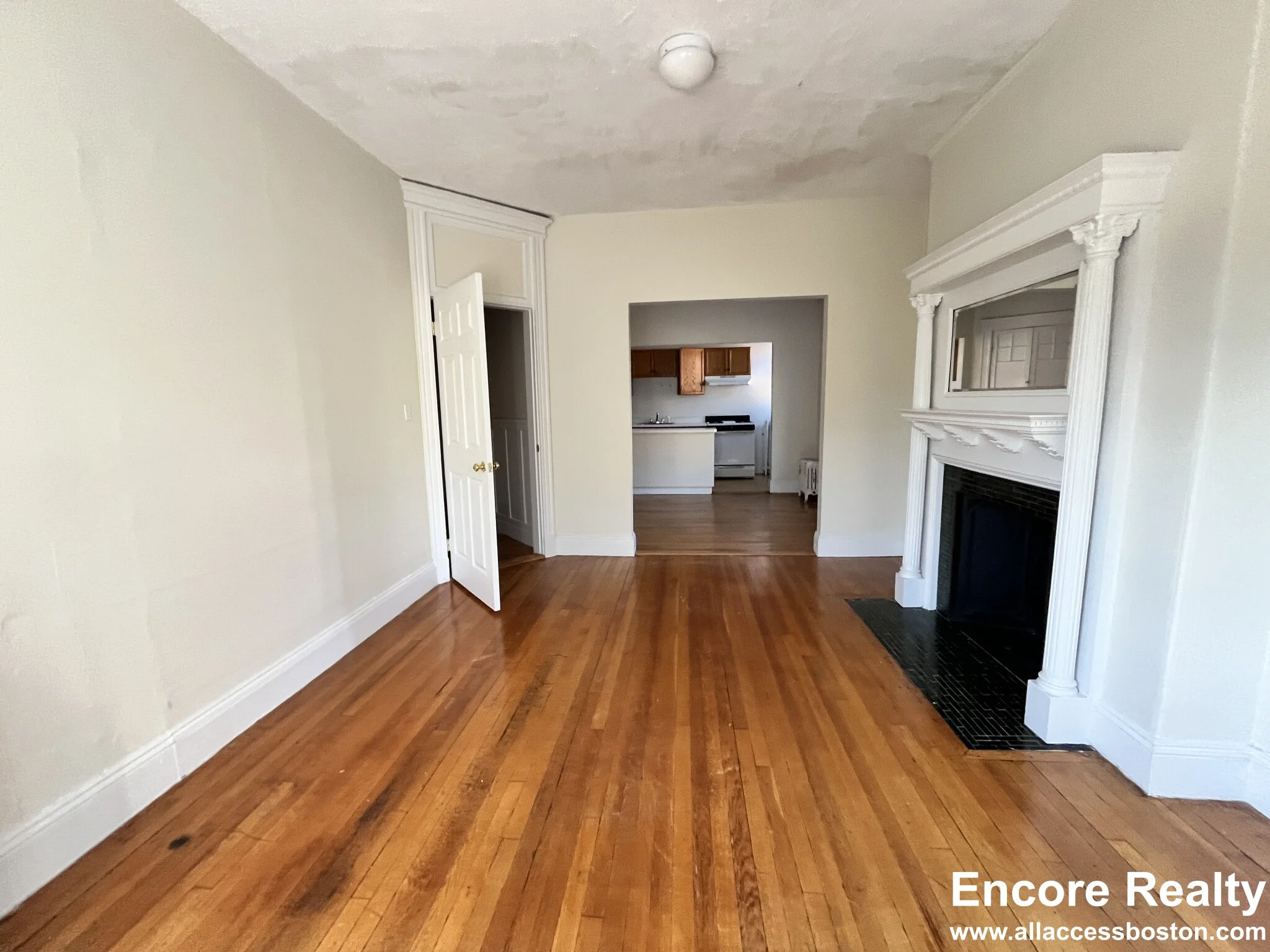 2 bed, 1 bath apartment for rent at 1788 Beacon St Unit 1788-6, Brookline — photo 5 of 14