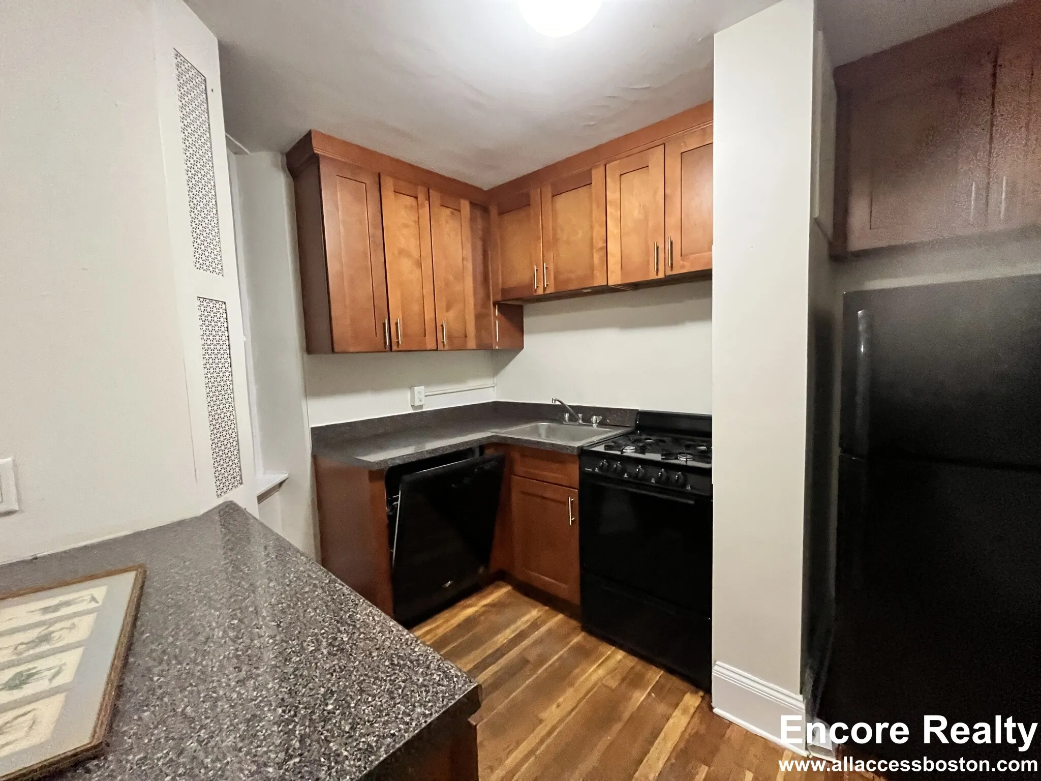 2 bed, 1 bath apartment for rent at 1788 Beacon St Unit 2, Brookline — photo 1 of 30