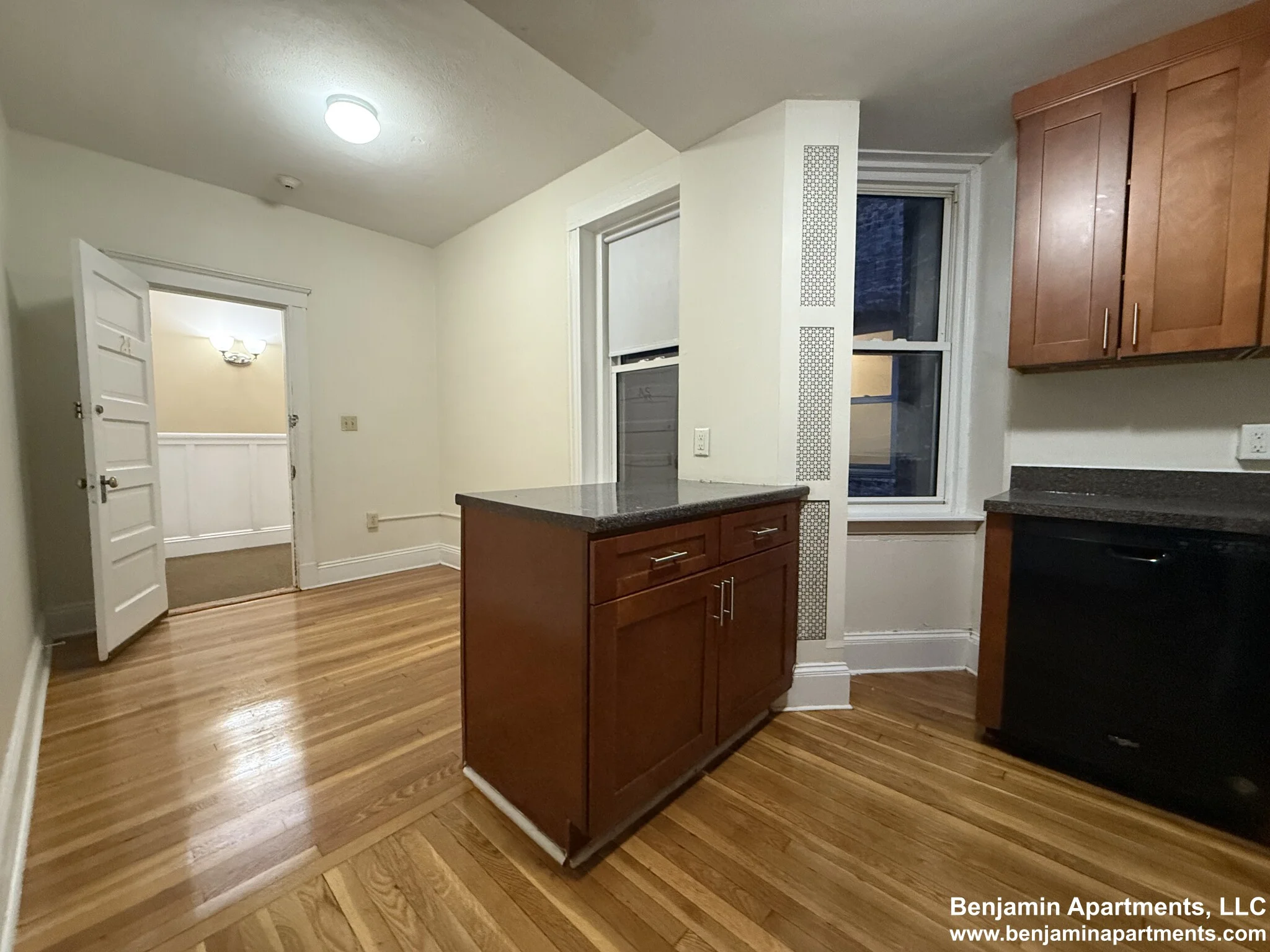 2 bed, 1 bath apartment for rent at 1788 Beacon St Unit 2D, Brookline