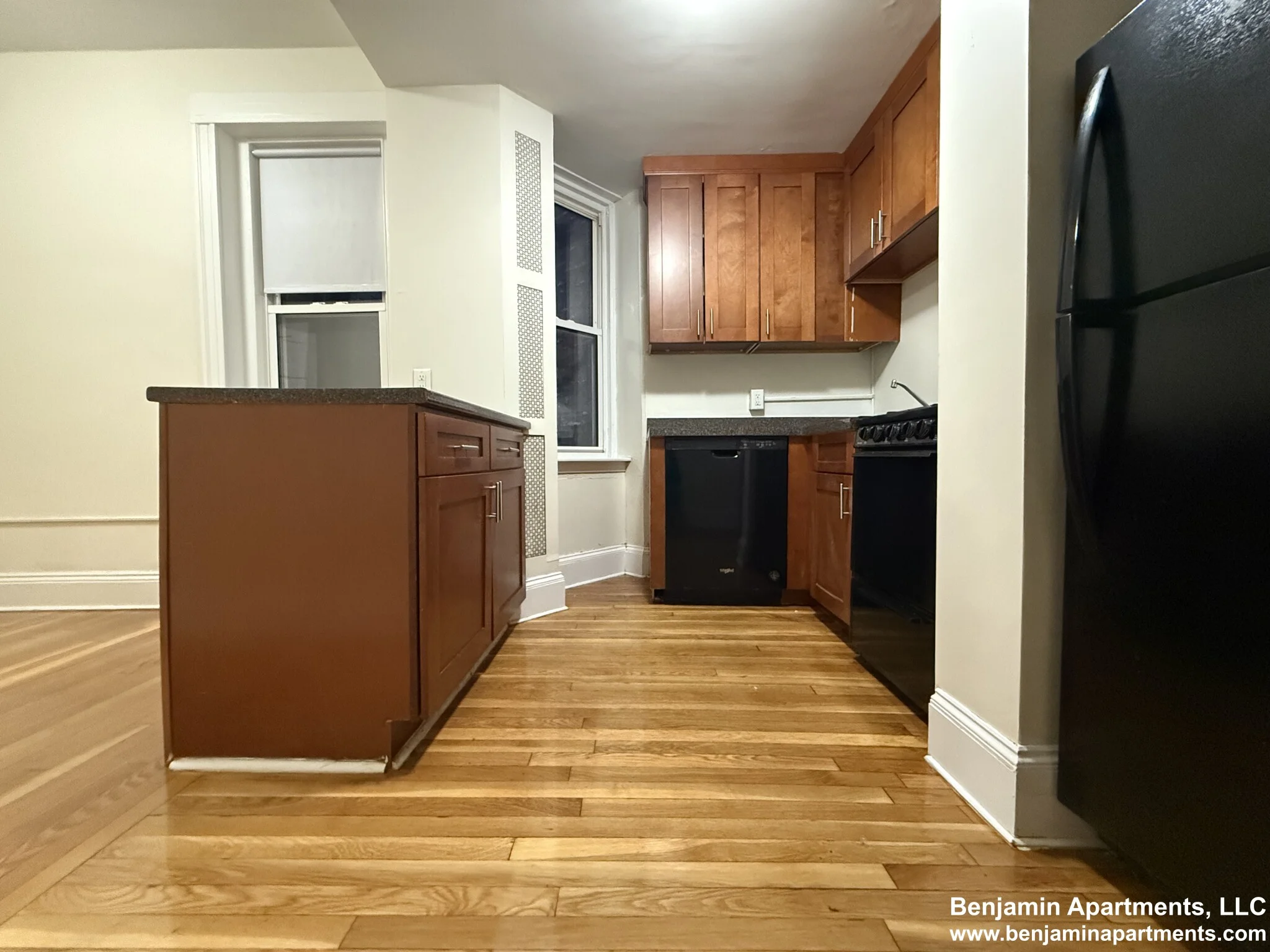 2 bed, 1 bath apartment for rent at 1788 Beacon St Unit 2D, Brookline — photo 3 of 15