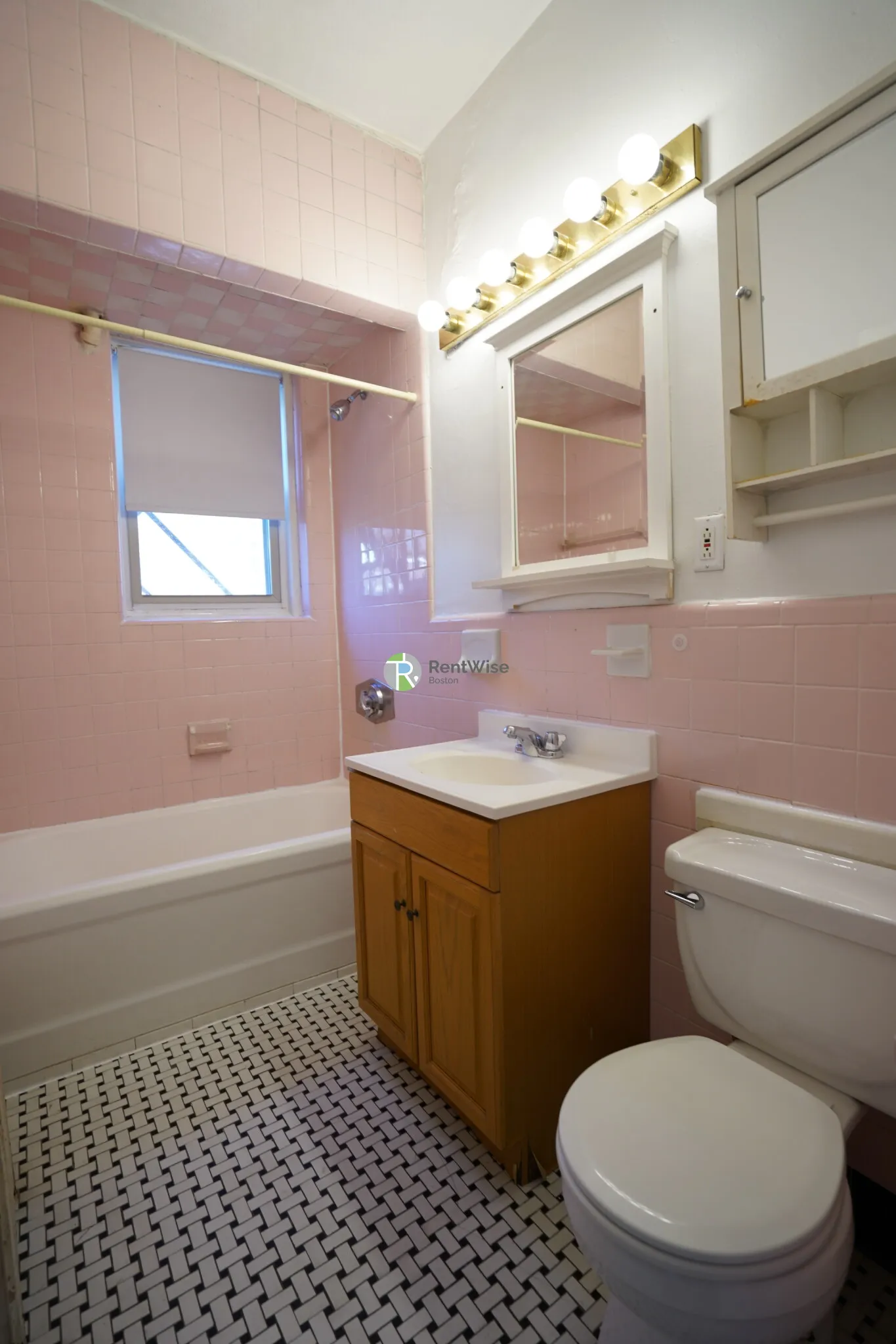 2 bed, 1 bath apartment for rent at 1788 Beacon St Unit 6B, Brookline — photo 12 of 19