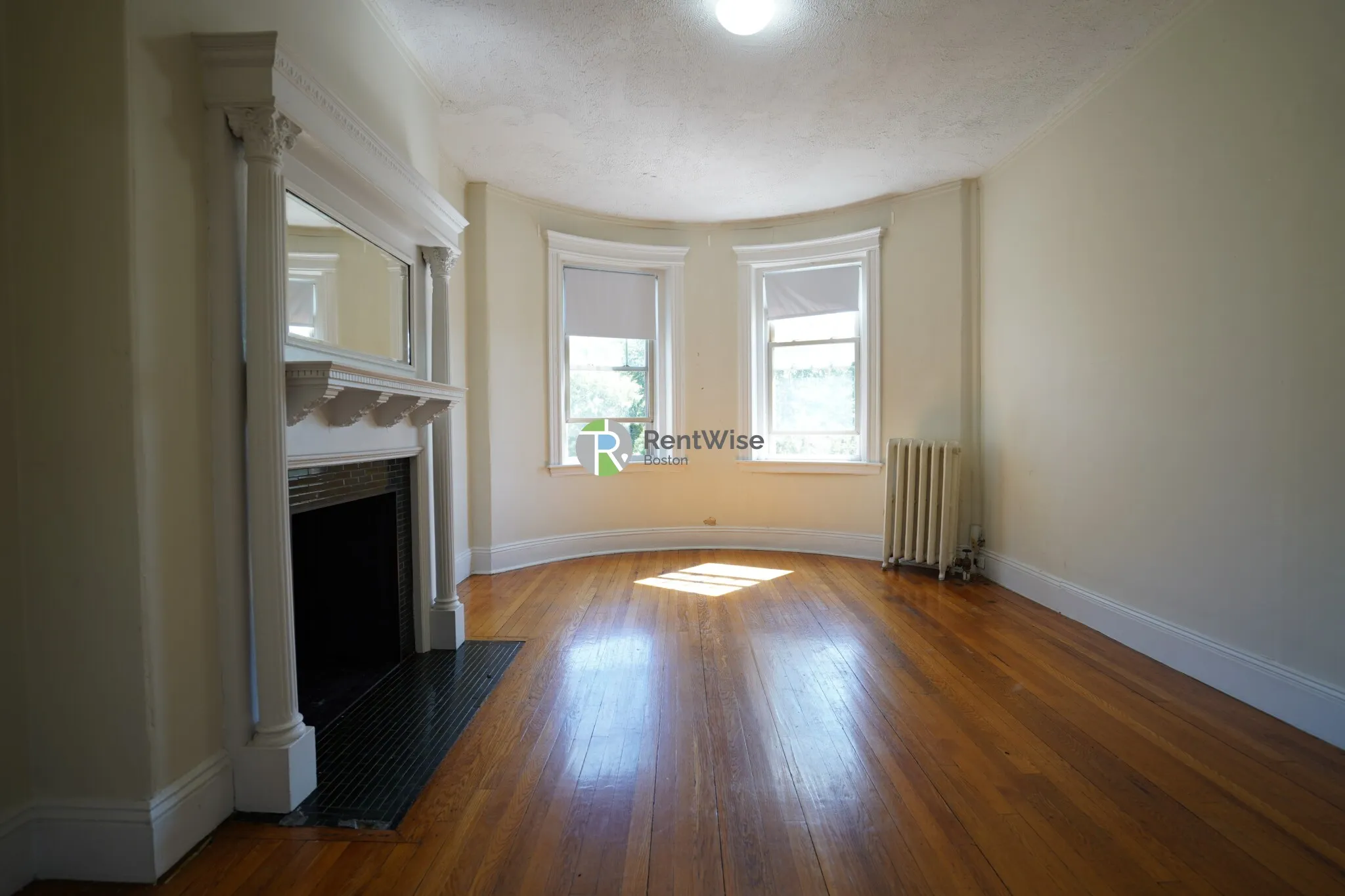 2 bed, 1 bath apartment for rent at 1788 Beacon St Unit 6B, Brookline — photo 2 of 19