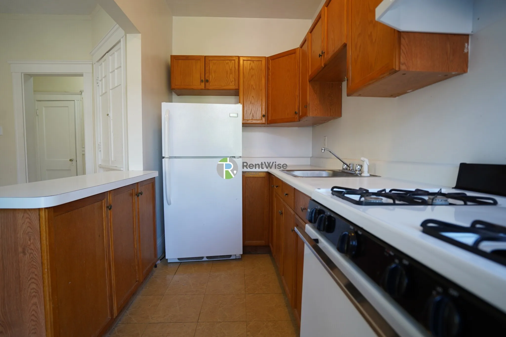 2 bed, 1 bath apartment for rent at 1788 Beacon St Unit 6B, Brookline — photo 6 of 19