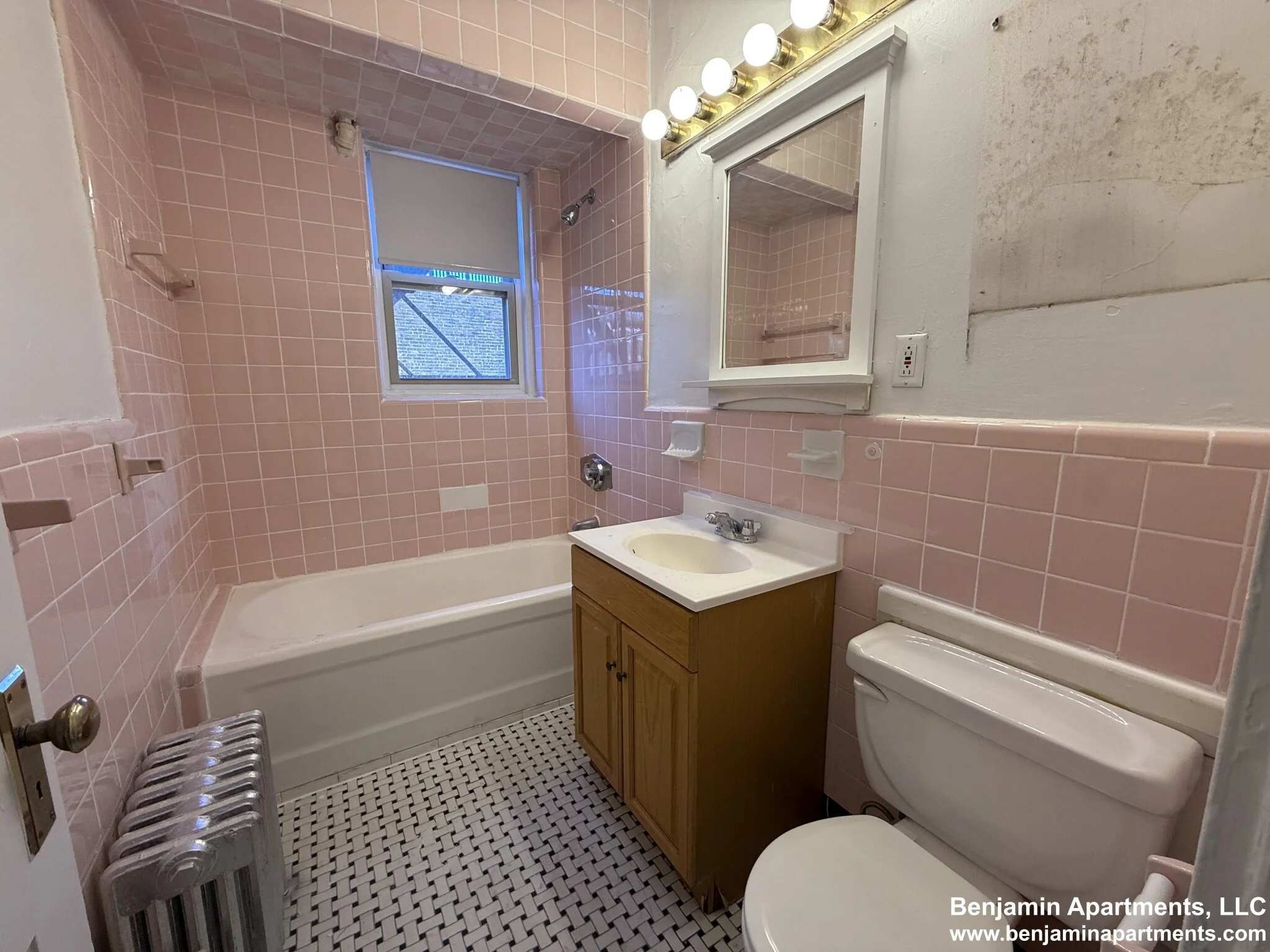 2 bed, 1 bath apartment for rent at 1788 Beacon St Unit 6D, Brookline — photo 15 of 15
