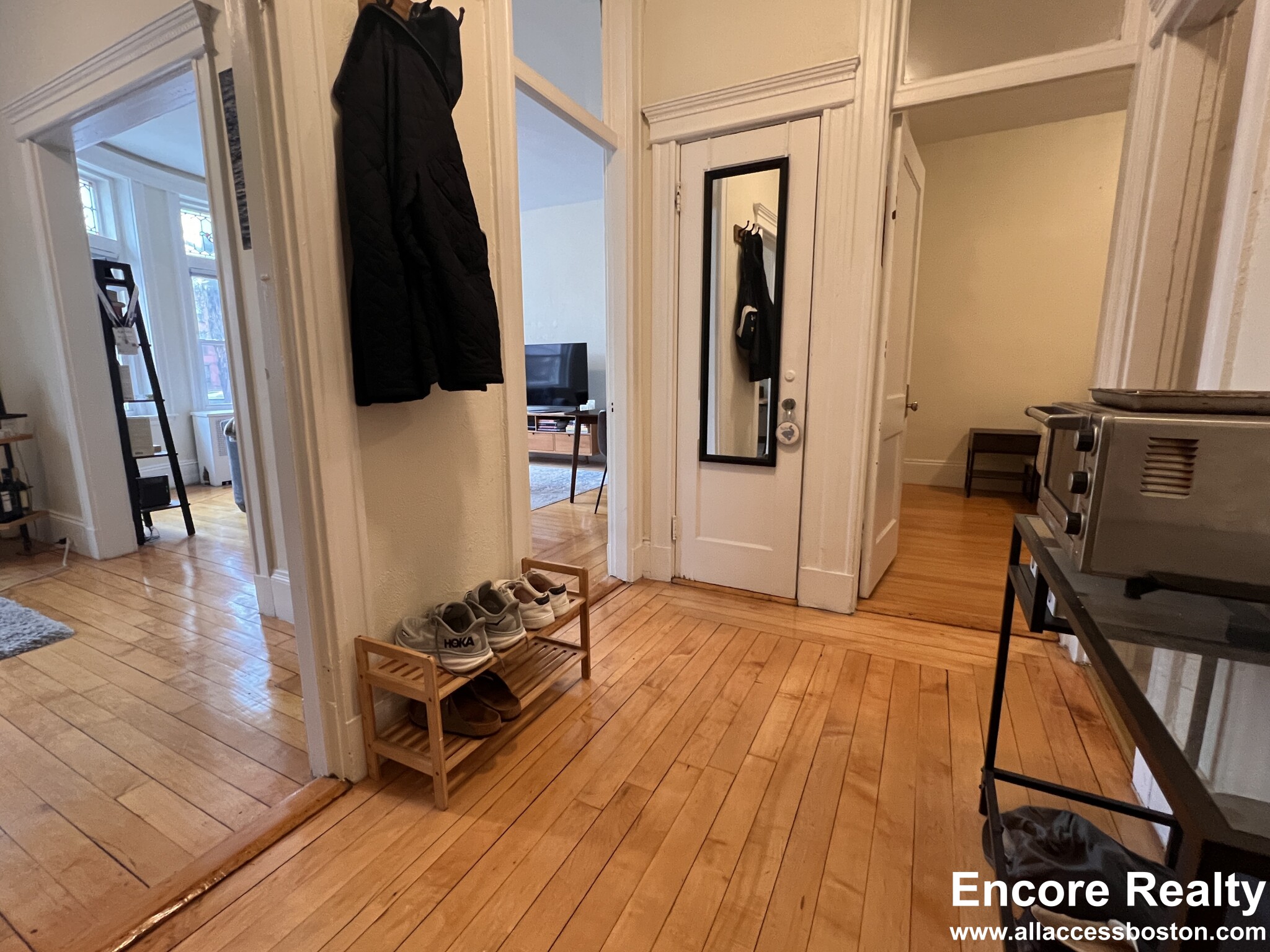 2 bed, 1 bath apartment for rent at 1788 Beacon St Unit 7M, Brookline — photo 6 of 11