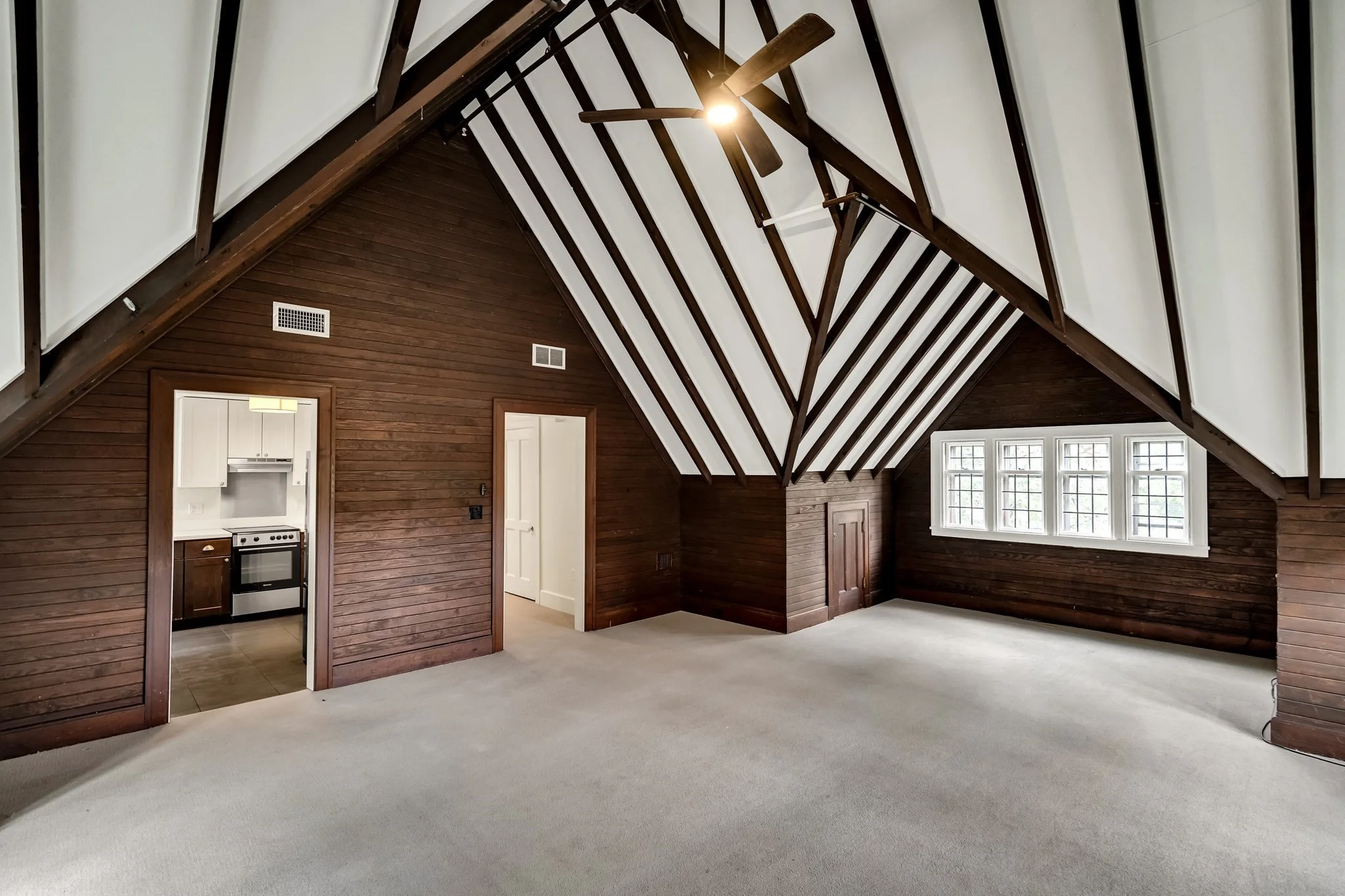 2 bed, 1 bath apartment for rent at 1789 Beacon Unit 3, Brookline — photo 3 of 24