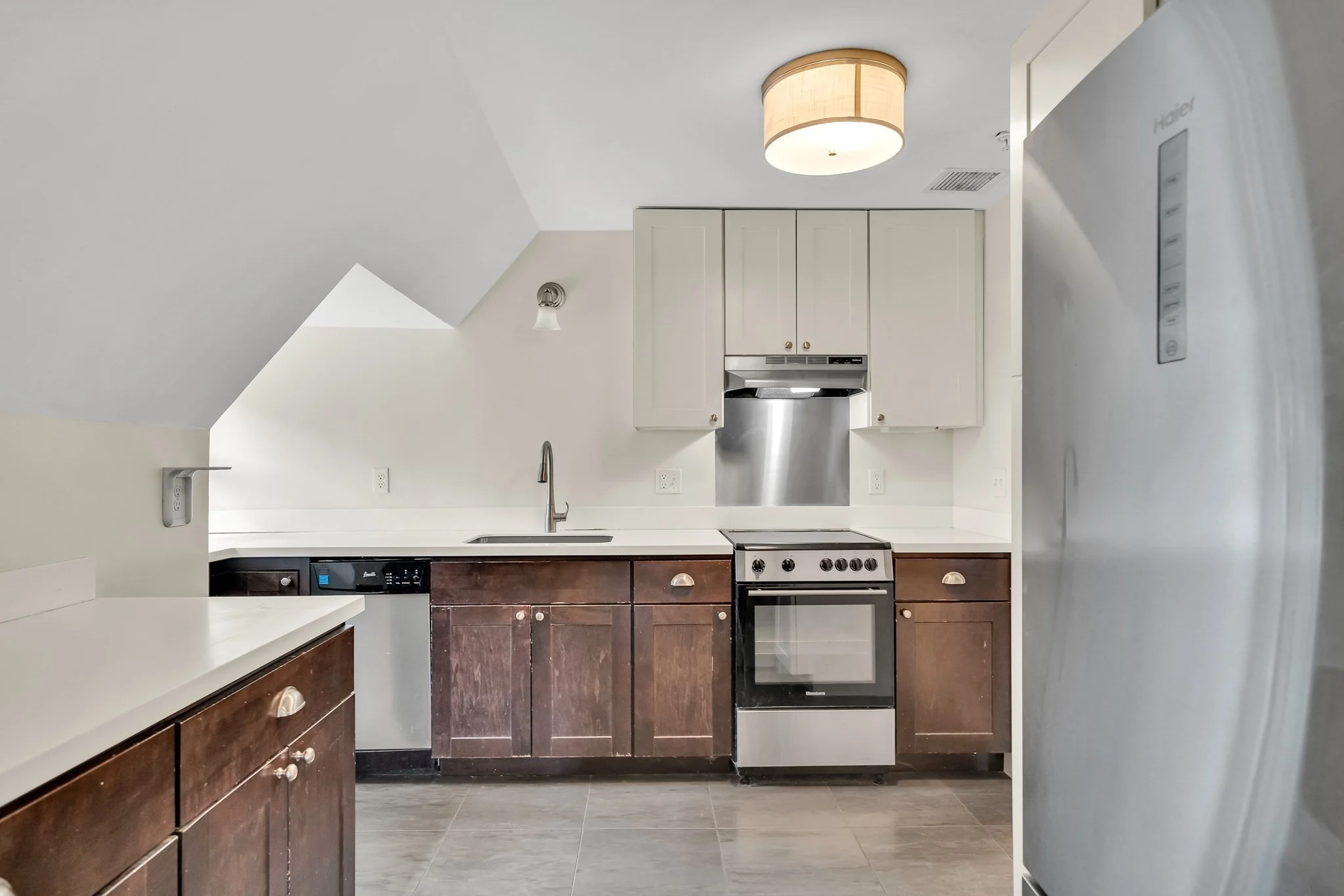 2 bed, 1 bath apartment for rent at 1789 Beacon Unit 3, Brookline — photo 5 of 24