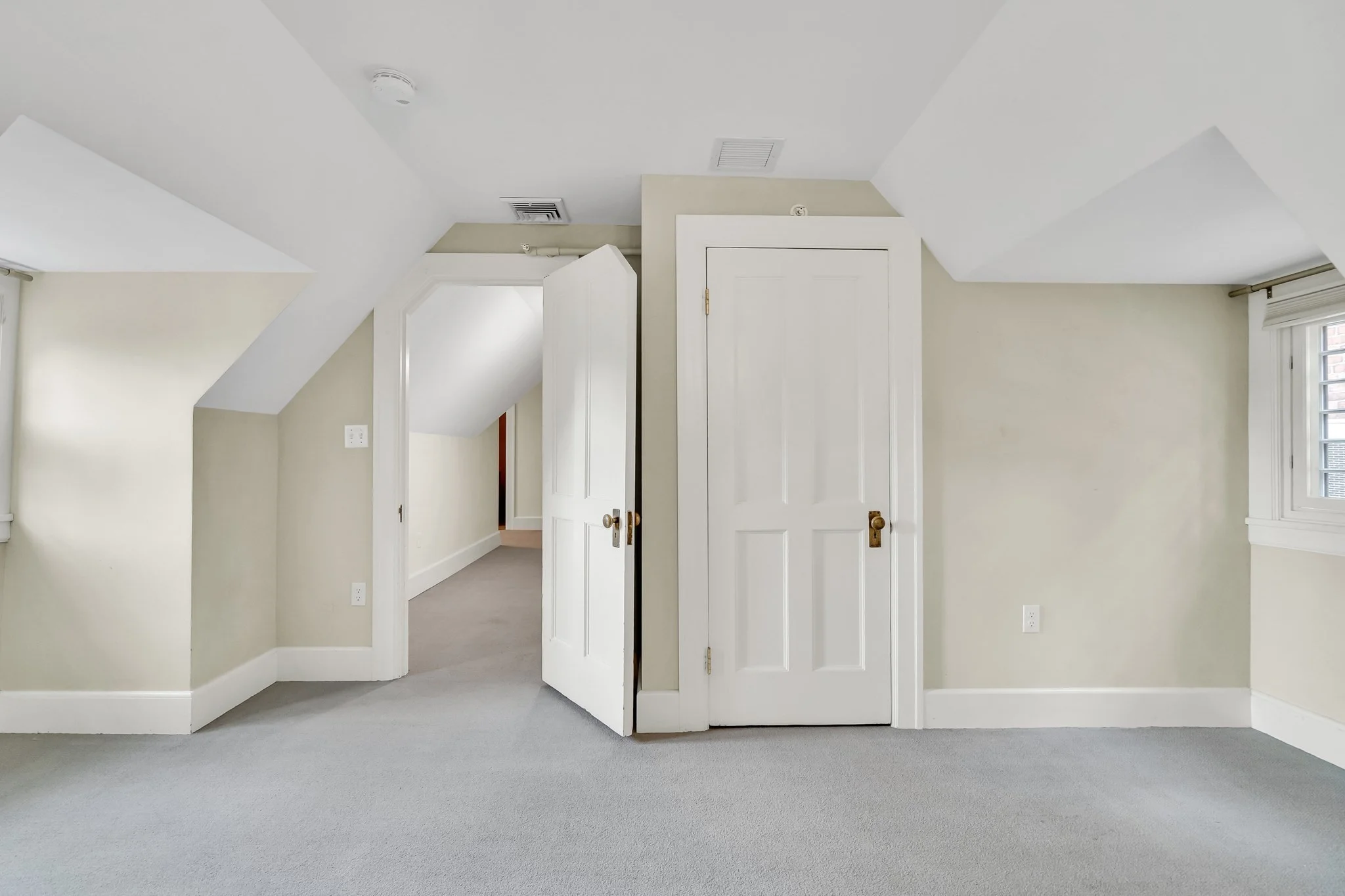 2 bed, 1 bath apartment for rent at 1789 Beacon Unit 3, Brookline — photo 21 of 24