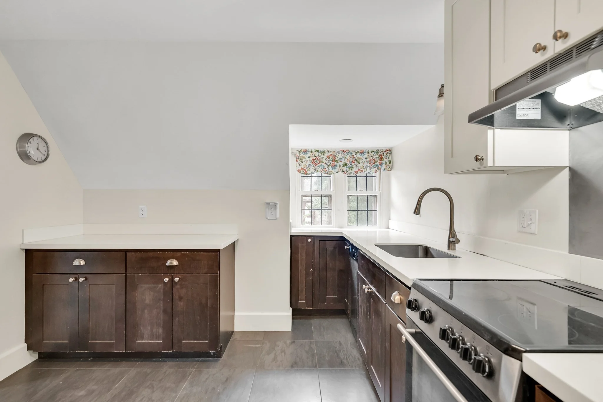 2 bed, 1 bath apartment for rent at 1789 Beacon Unit 3, Brookline — photo 6 of 24