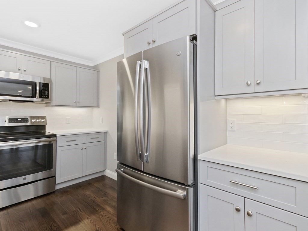 2 bed, 2 bath apartment for rent at 1789 Centre St Unit 304, West Roxbury — photo 5 of 11