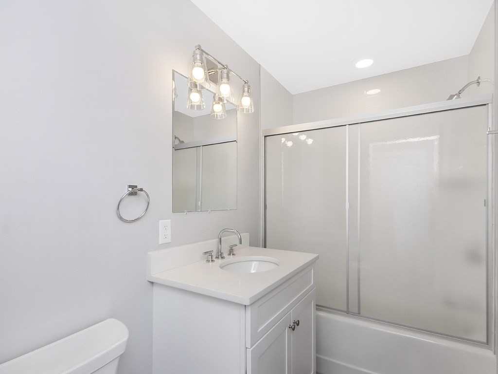 2 bed, 2 bath apartment for rent at 1789 Centre St Unit 304, West Roxbury — photo 11 of 11