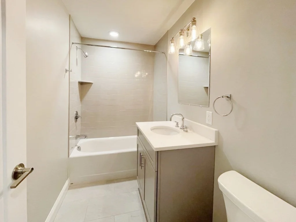 2 bed, 2 bath apartment for rent at 1789 Centre St Unit 403, West Roxbury — photo 9 of 10