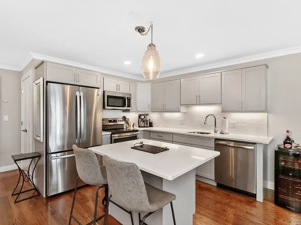 2 bed, 2 bath apartment for rent at 1789 Centre St Unit 405, West Roxbury — photo 3 of 26