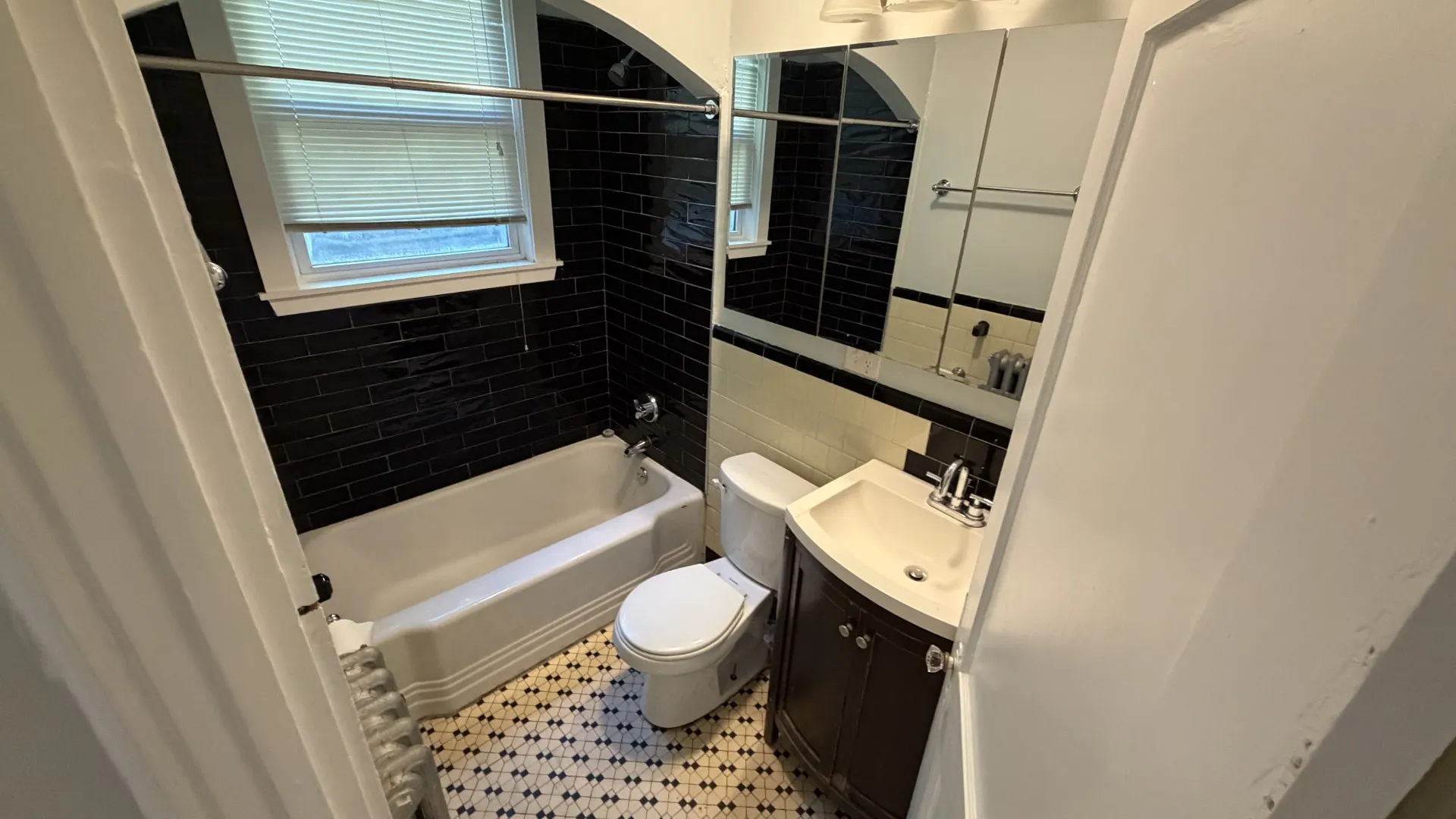 5 bed, 2 bath apartment for rent at 1789 Commonwealth Ave Unit 1, Brighton — photo 10 of 15