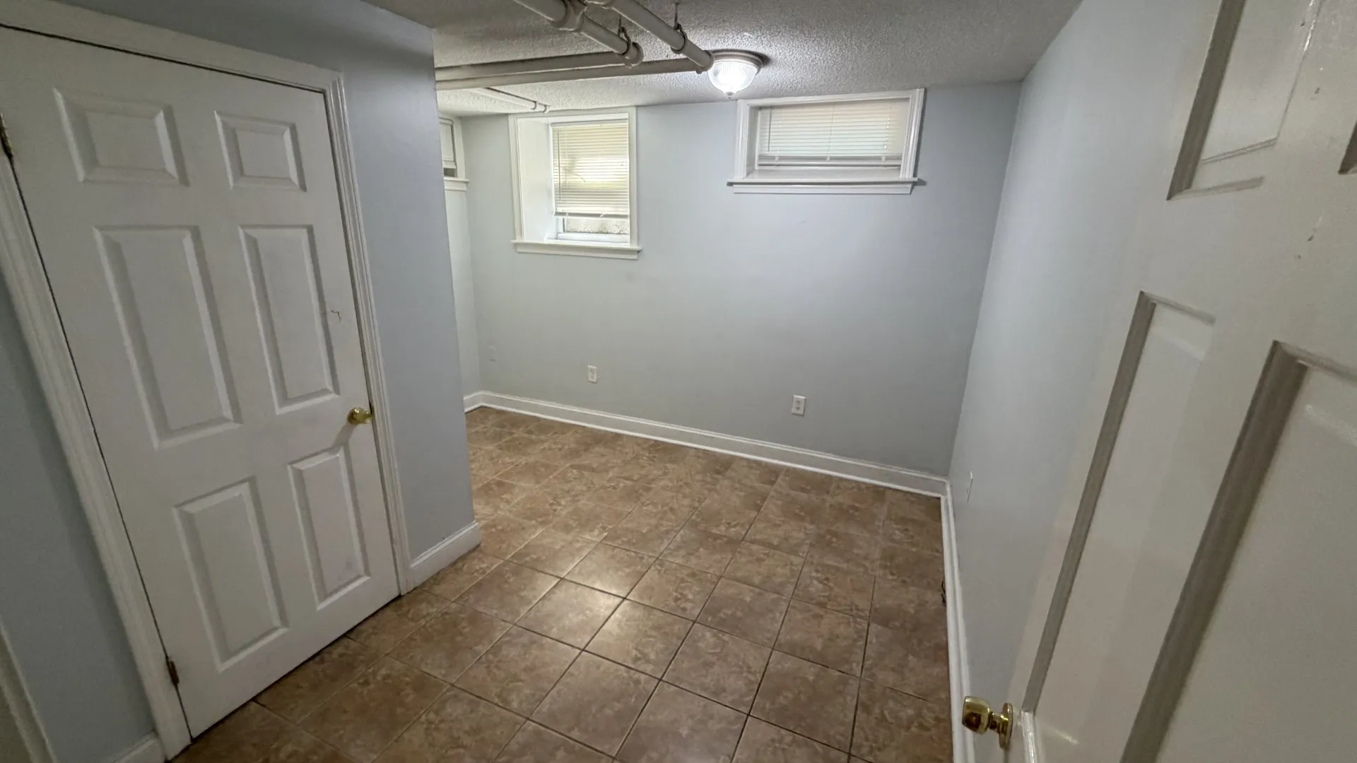 5 bed, 2 bath apartment for rent at 1789 Commonwealth Ave Unit 1, Brighton — photo 6 of 15