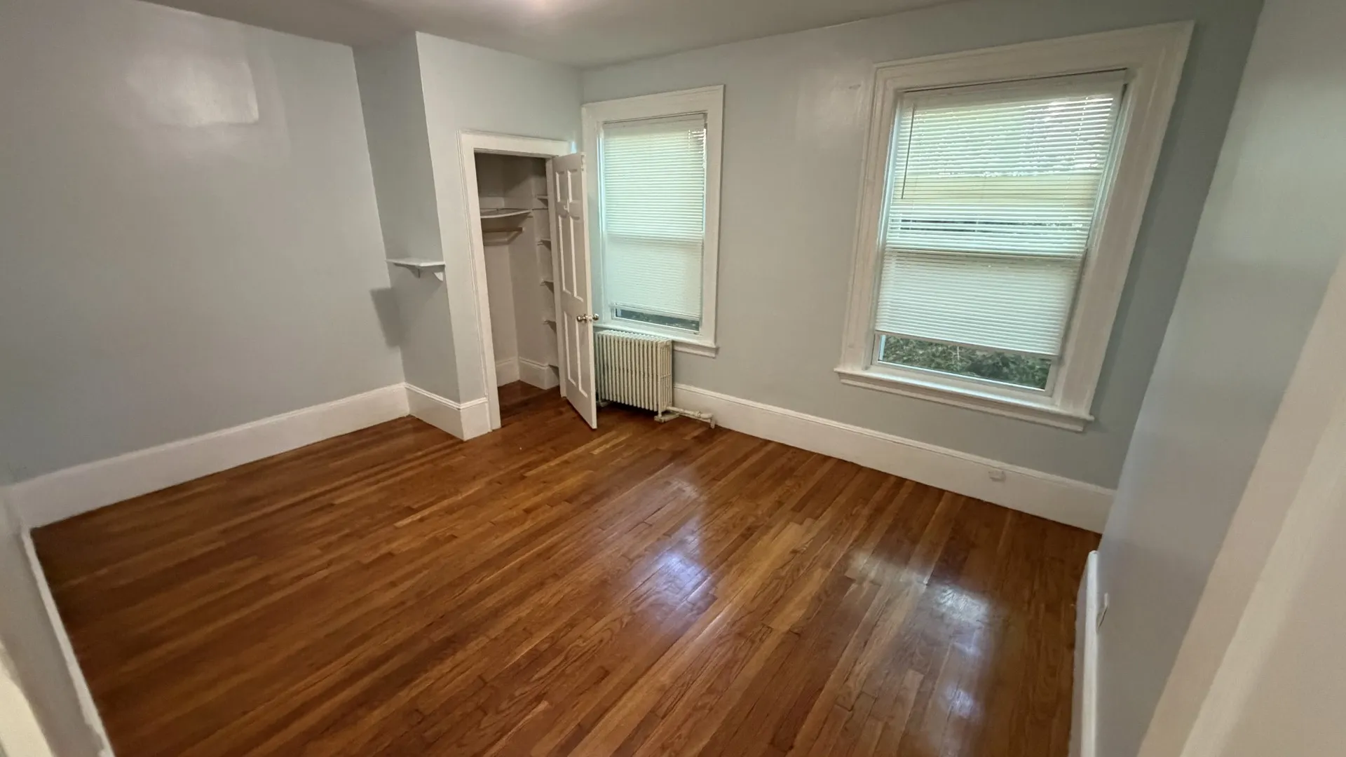 5 bed, 2 bath apartment for rent at 1789 Commonwealth Ave Unit 1, Brighton — photo 4 of 15