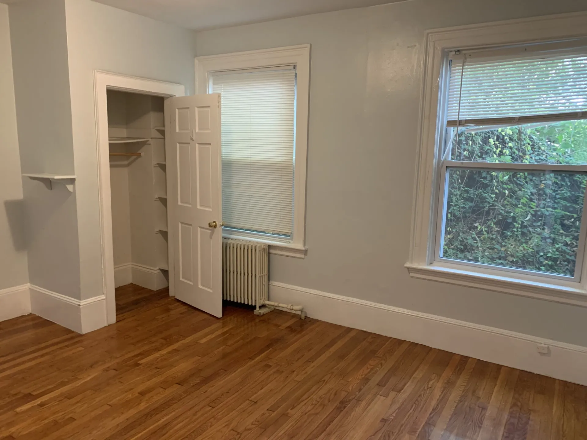 5 bed, 2 bath apartment for rent at 1789 Commonwealth Ave Unit 1, Brighton — photo 4 of 14