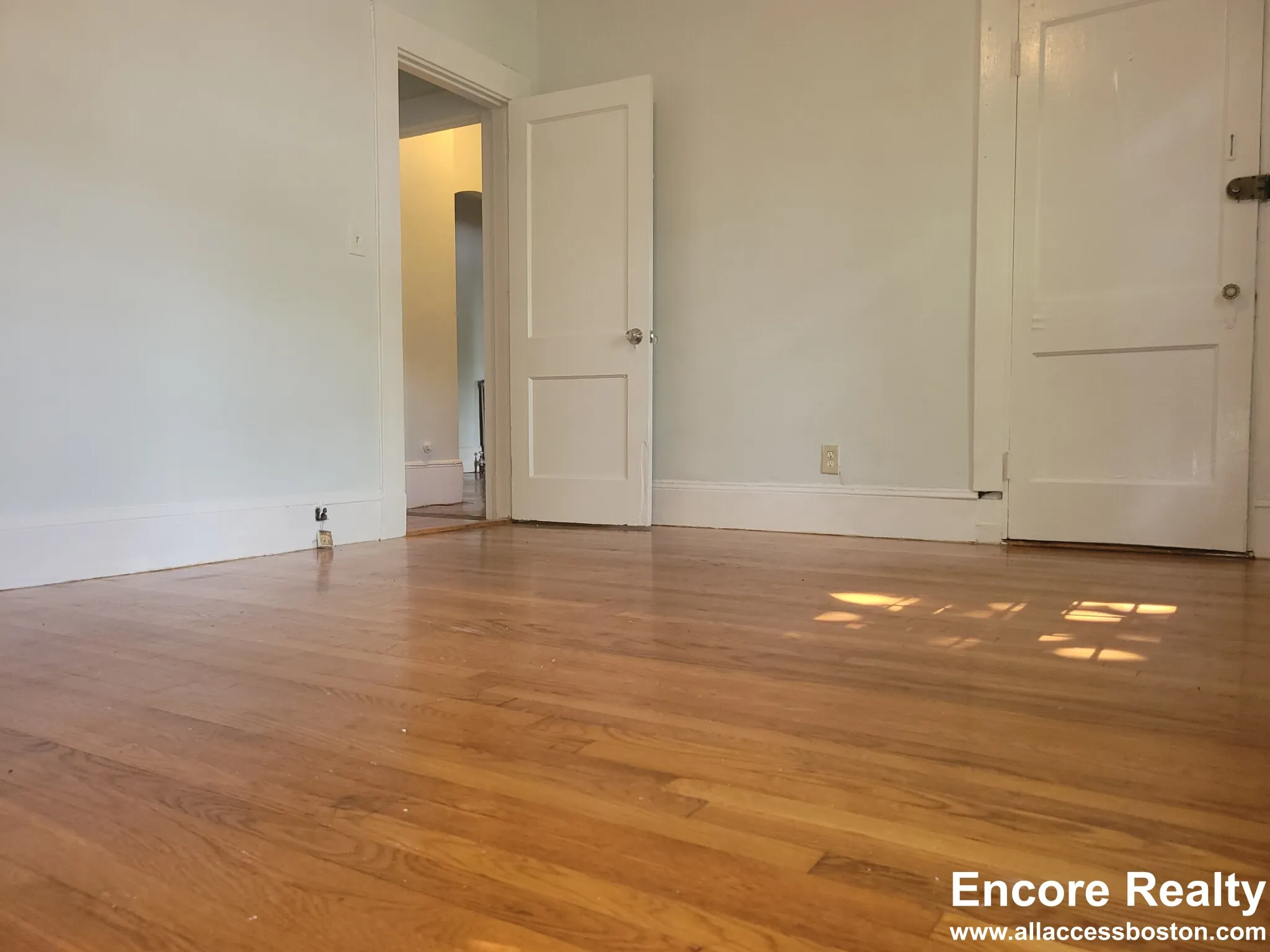 3 bed, 2 bath apartment for rent at 1789 Commonwealth Ave Unit 3, Brighton — photo 7 of 24