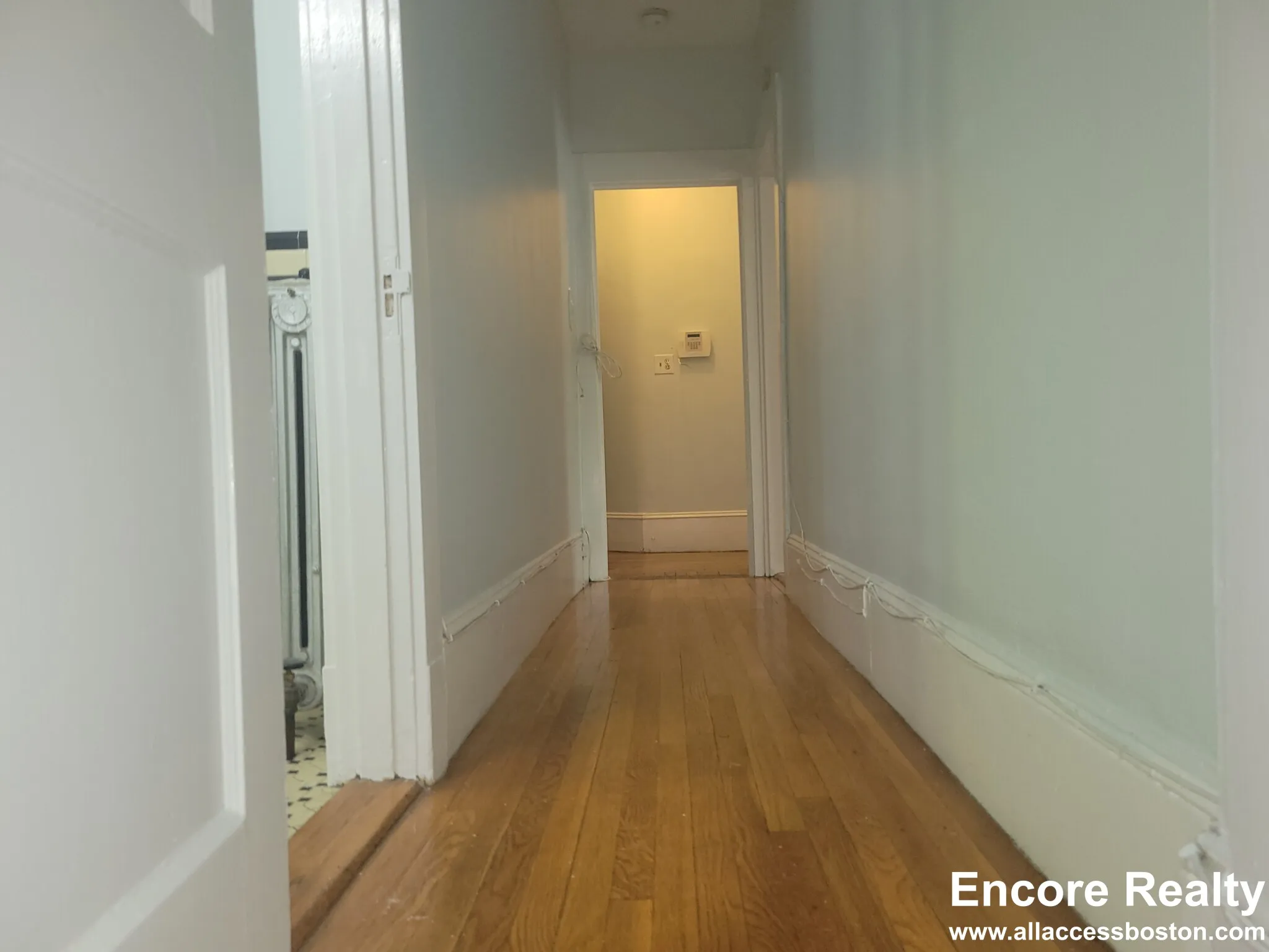 3 bed, 2 bath apartment for rent at 1789 Commonwealth Ave Unit 3, Brighton — photo 5 of 24