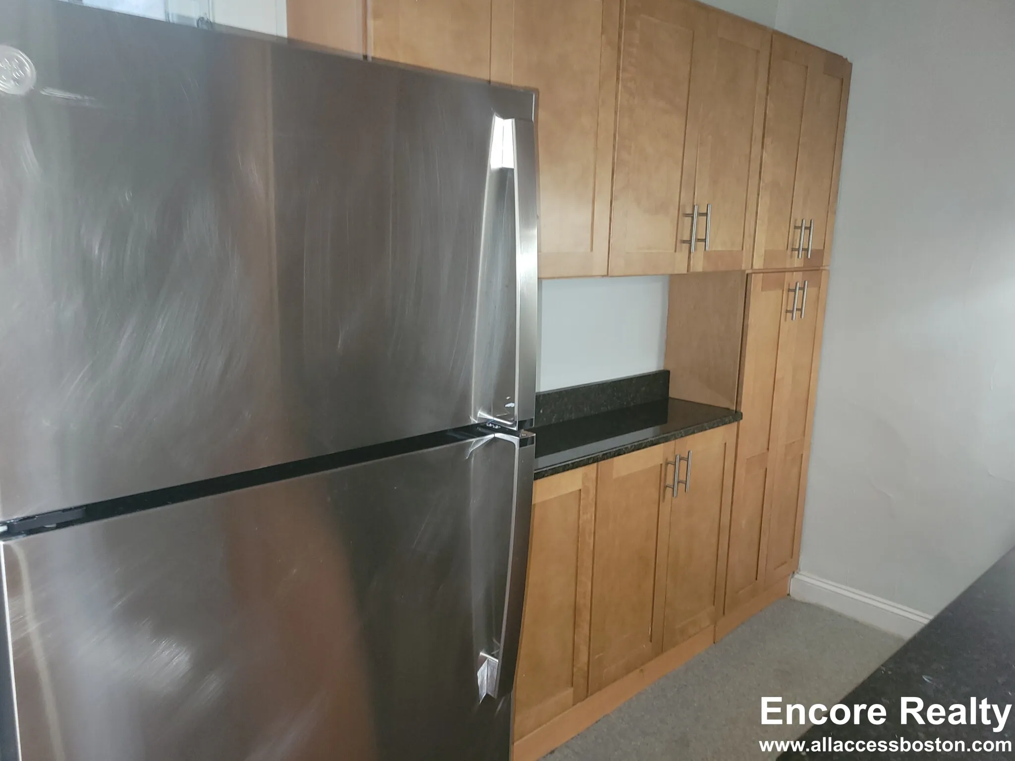 3 bed, 2 bath apartment for rent at 1789 Commonwealth Ave Unit 3, Brighton — photo 4 of 24