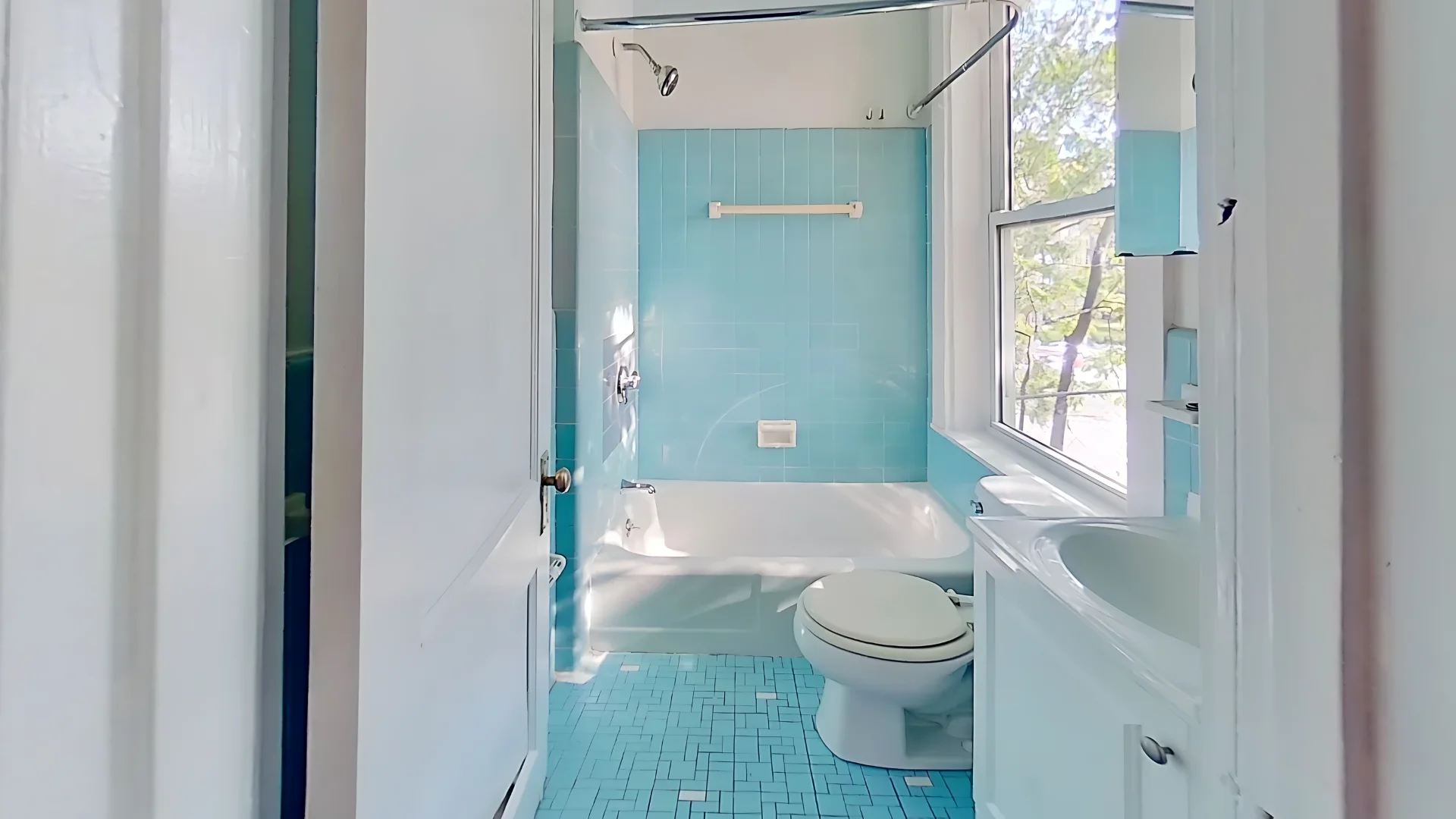 3 bed, 2 bath apartment for rent at 1789 Commonwealth Ave Unit 3, Brighton — photo 22 of 24
