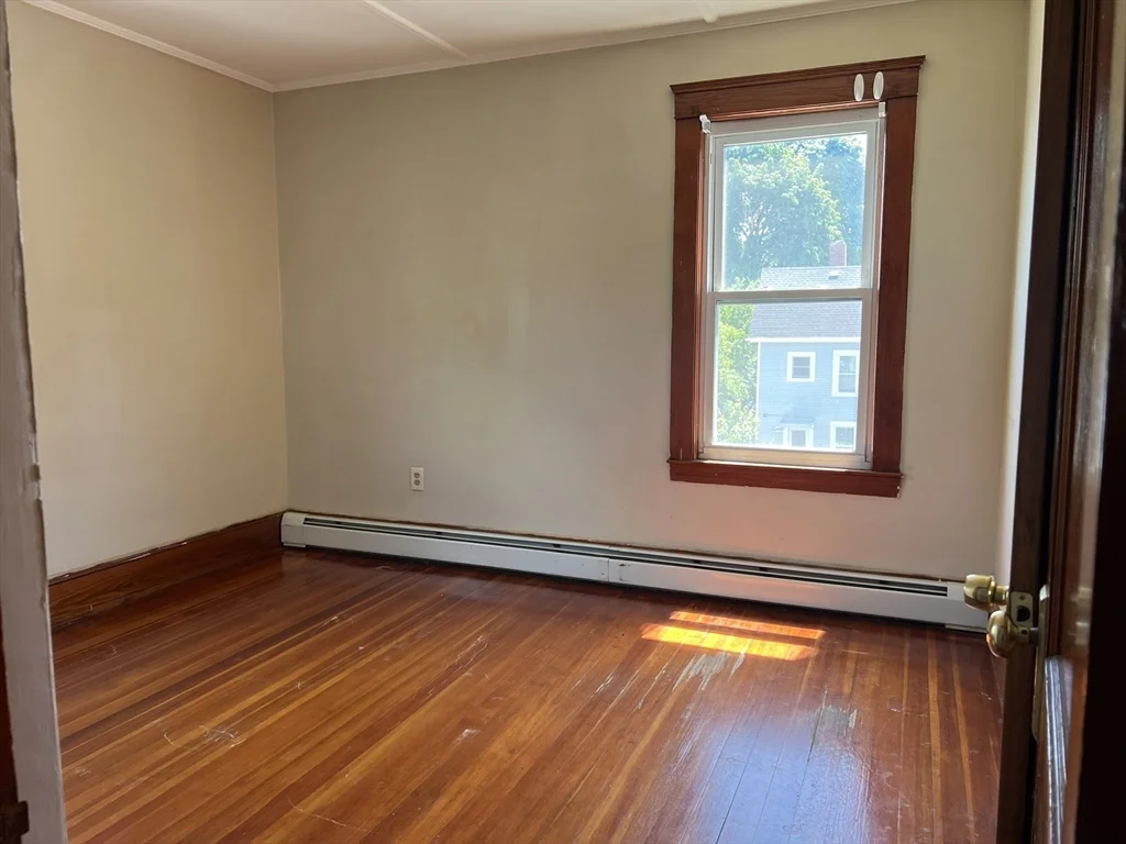 3 bed, 1 bath apartment for rent at 179-181 Grove St Unit 3, Zip 01832 — photo 16 of 16