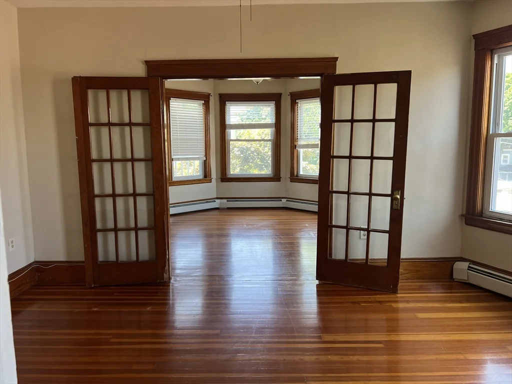 3 bed, 1 bath apartment for rent at 179-181 Grove St Unit 3, Zip 01832 — photo 9 of 16